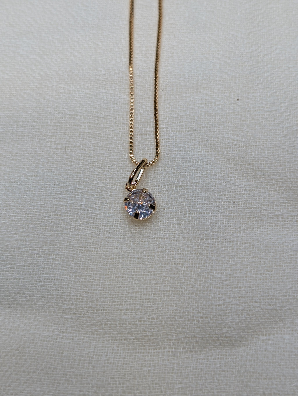 Goldene Halskette & Ohrring